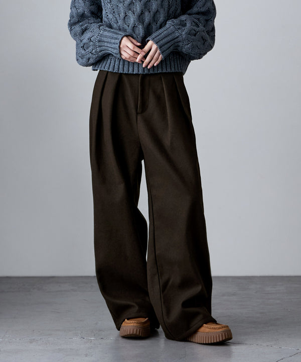 {"color":"\u30d6\u30e9\u30a6\u30f3","info":"model\uff1aH163cm size\uff1aF"}