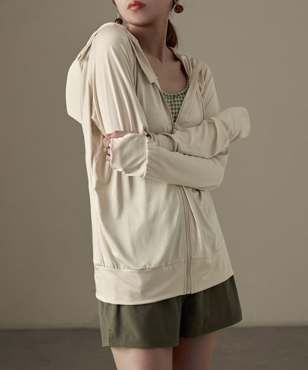 {"color":"\u30d9\u30fc\u30b8\u30e5","info":"model\uff1aH158cm size\uff1aM"}