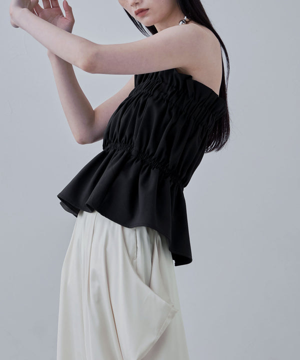 {"color":"\u30d6\u30e9\u30c3\u30af","info":"model\uff1aH163cm size\uff1aM"}