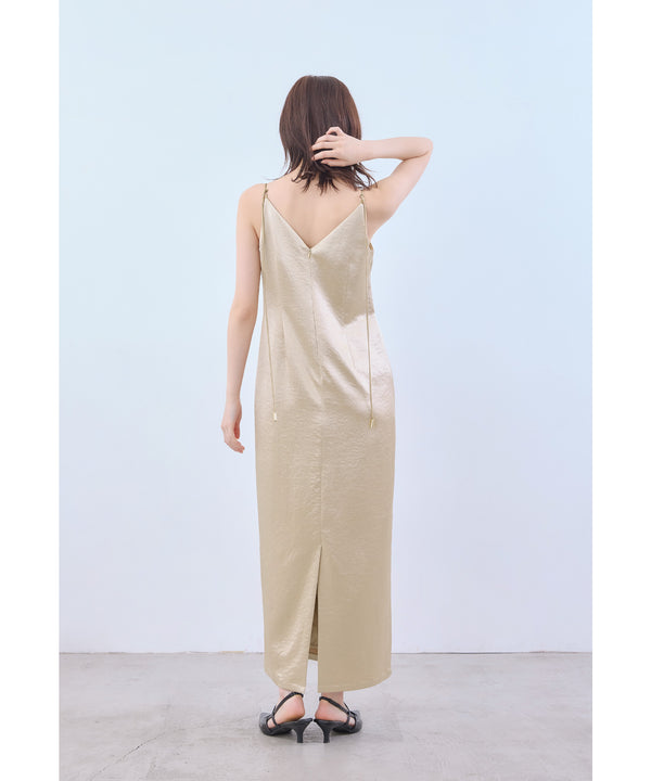 {"color":"\u30d9\u30fc\u30b8\u30e5","info":"model\uff1aH166cm size\uff1aM"}