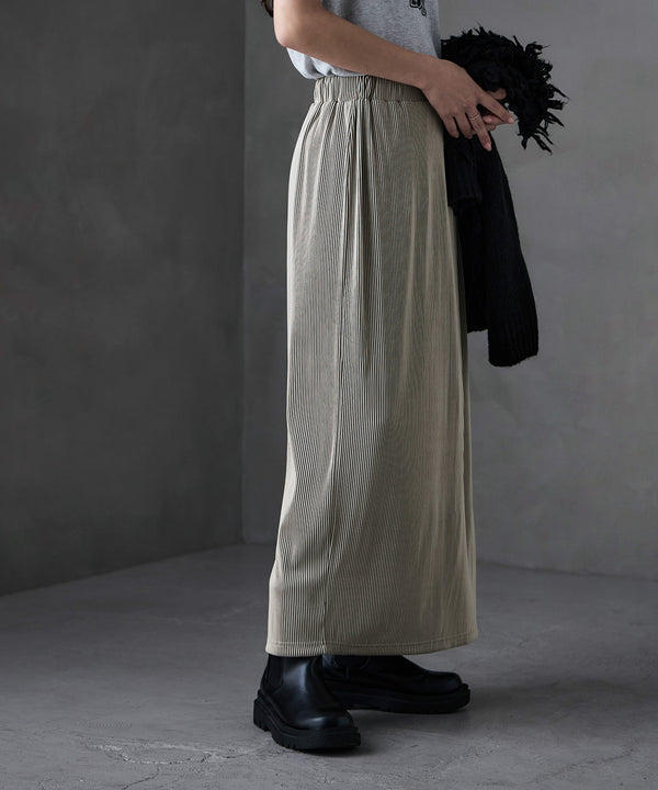 {"color":"\u30d9\u30fc\u30b8\u30e5","info":"model\uff1aH166cm size\uff1aM"}