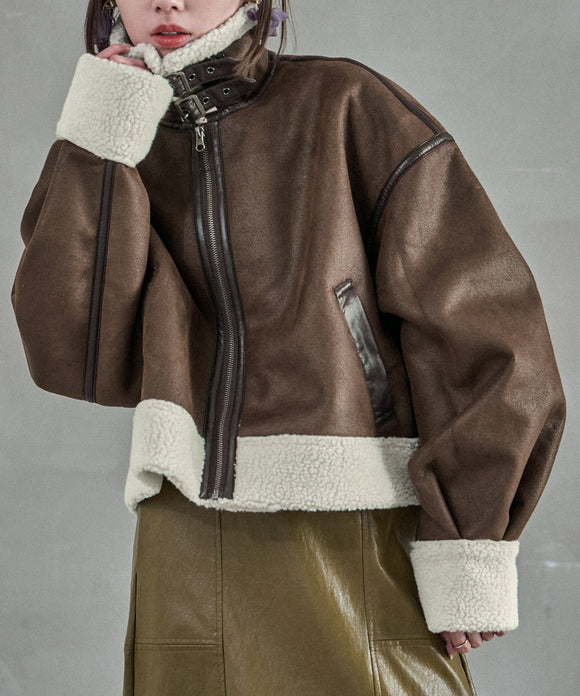 {"color":"\u30c0\u30fc\u30af\u30d6\u30e9\u30a6\u30f3","info":"model\uff1aH158cm size\uff1aM"}