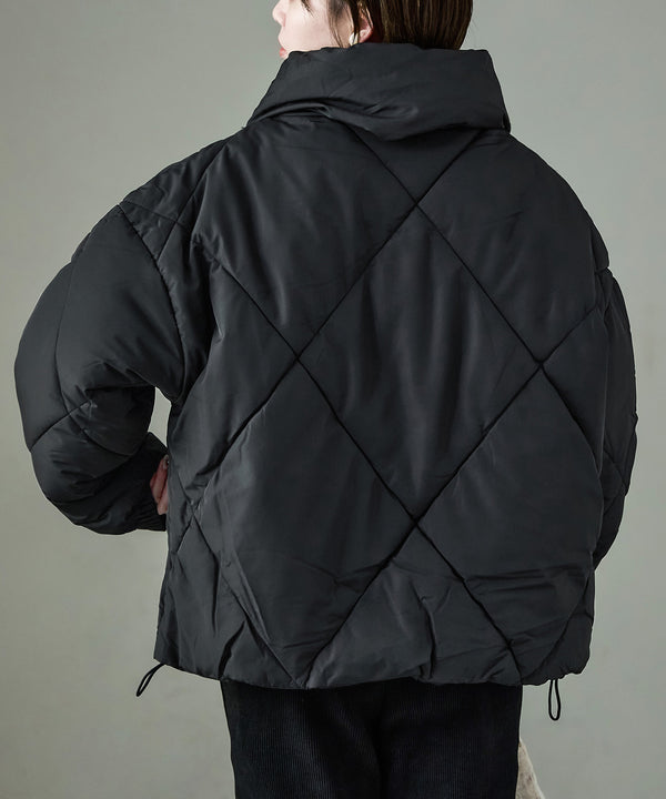 {"color":"\u30d6\u30e9\u30c3\u30af","info":"model\uff1aH158cm size\uff1aM"}