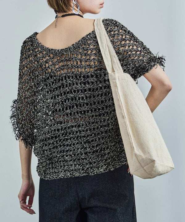 {"color":"\u30d6\u30e9\u30c3\u30af","info":"model\uff1aH158cm size\uff1aM"}