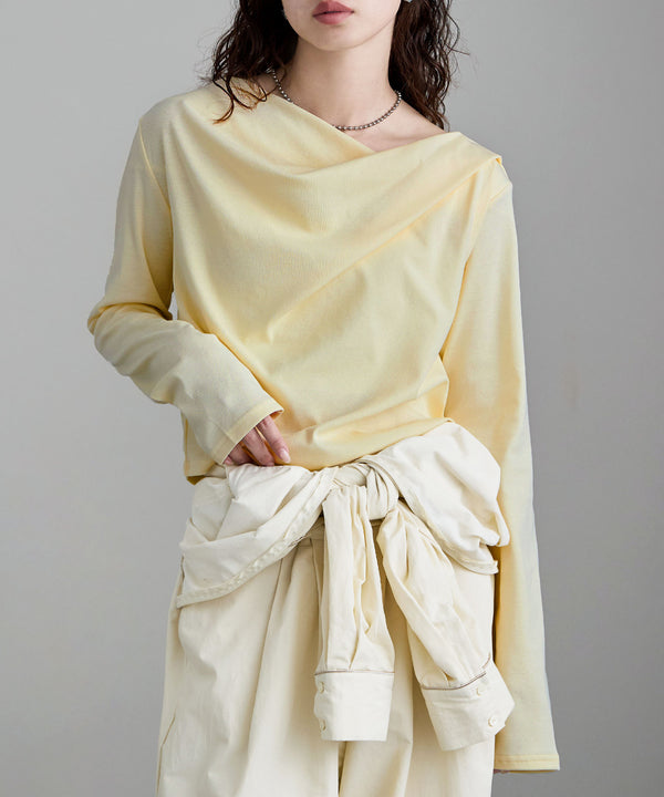 {"color":"\u30a4\u30a8\u30ed\u30fc","info":""}