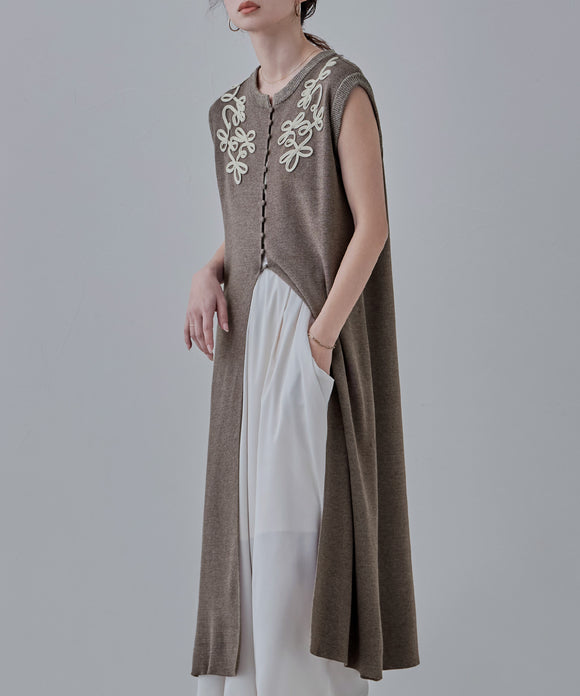 {"color":"\u30e2\u30ab","info":"model\uff1aH166cm size\uff1aF"}