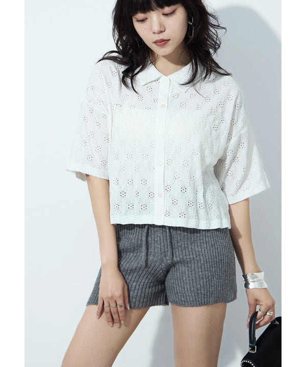 {"color":"\u30aa\u30d5\u30db\u30ef\u30a4\u30c8","info":"model\uff1aH157cm size\uff1aM"}