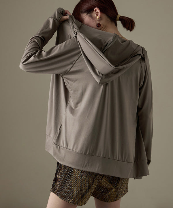 {"color":"\u30e2\u30ab","info":"model\uff1aH158cm size\uff1aM"}