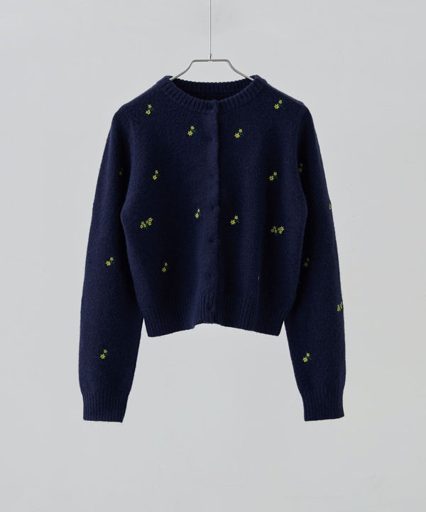 {"color":"\u30cd\u30a4\u30d3\u30fc","info":""}