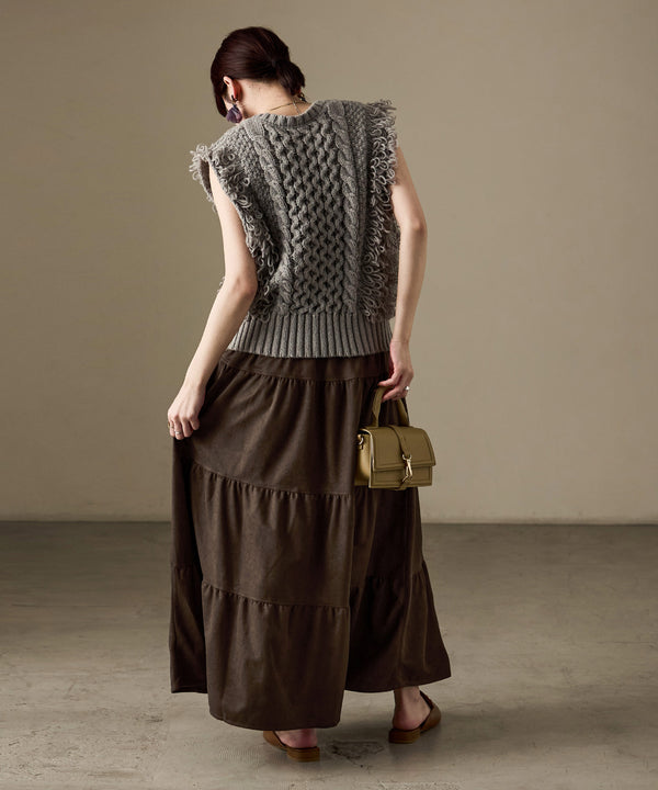 {"color":"\u30d6\u30e9\u30a6\u30f3","info":"model\uff1aH158cm size\uff1aM"}