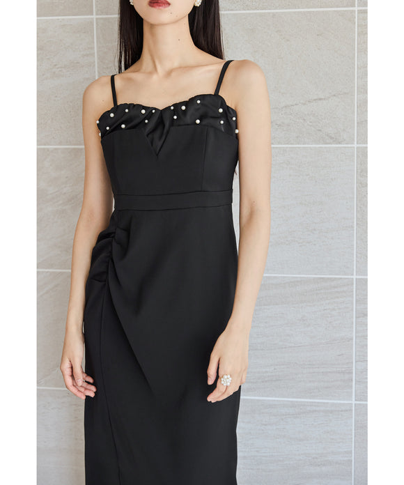 {"color":"\u30d6\u30e9\u30c3\u30af","info":"model\uff1aH165cm size\uff1aM"}