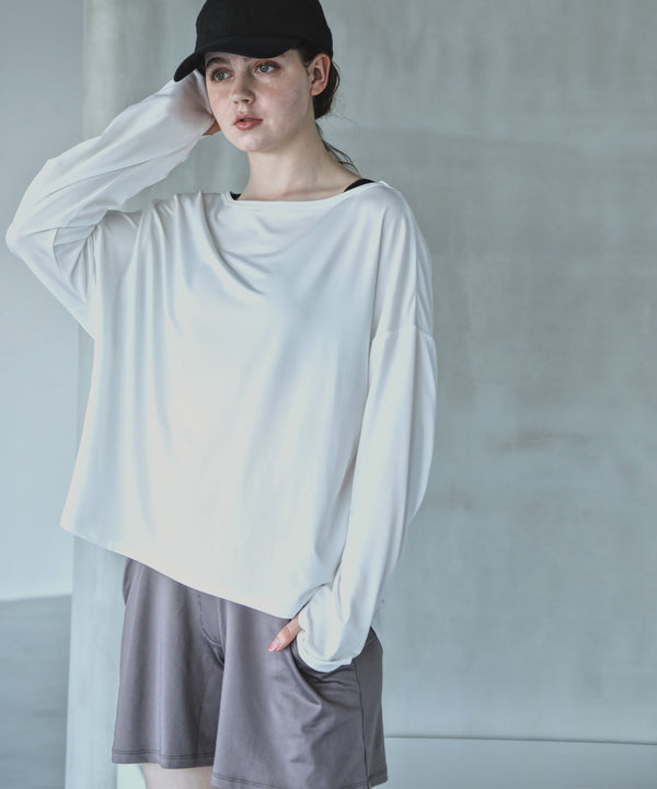 {"color":"\u30aa\u30d5\u30db\u30ef\u30a4\u30c8\u00d7\u30e2\u30ab","info":"model\uff1aH166cm size\uff1aM-L"}