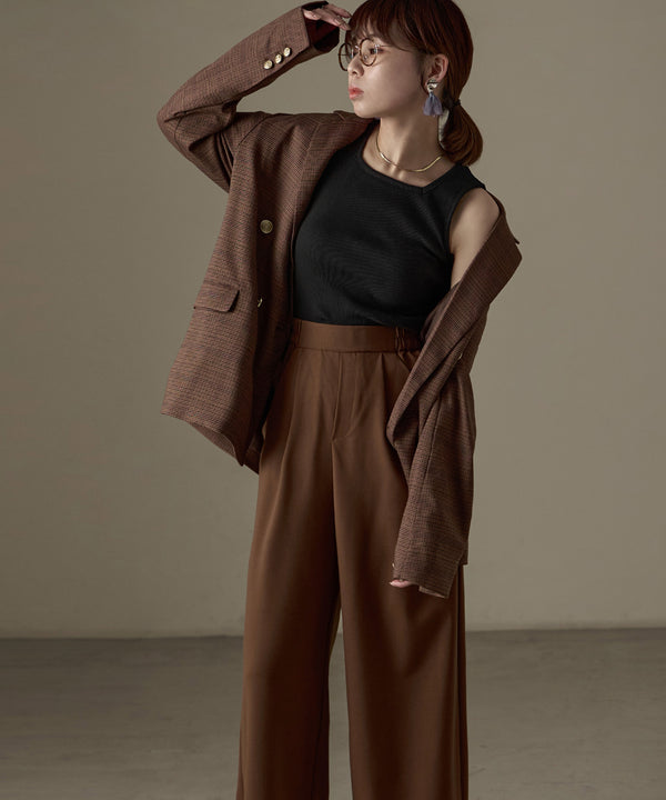 {"color":"\u30d6\u30e9\u30c3\u30af","info":"model\uff1aH158cm size\uff1aM"}