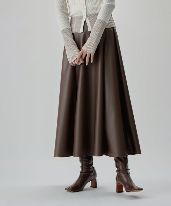 {"color":"\u30d6\u30e9\u30a6\u30f3","info":"model\uff1aH166cm size\uff1aM"}