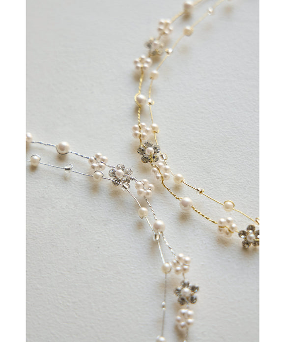 {"color":"\u30b7\u30eb\u30d0\u30fc","info":""}