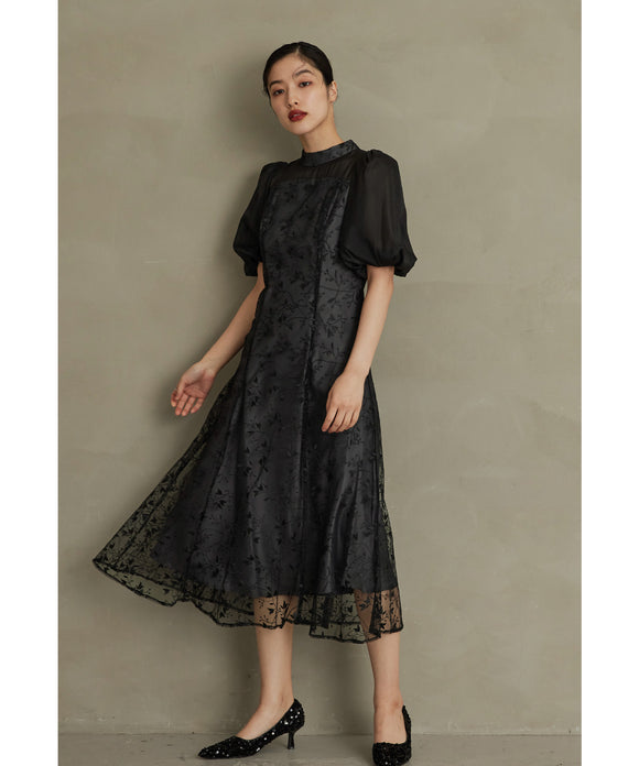 {"color":"\u30d6\u30e9\u30c3\u30af","info":"model\uff1aH166cm size\uff1aM"}