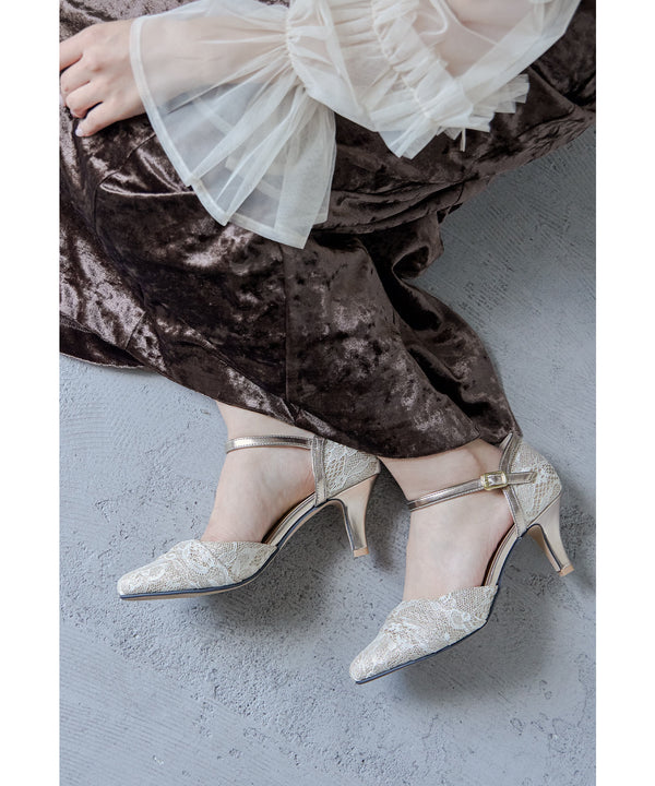 {"color":"\u30d9\u30fc\u30b8\u30e5","info":""}