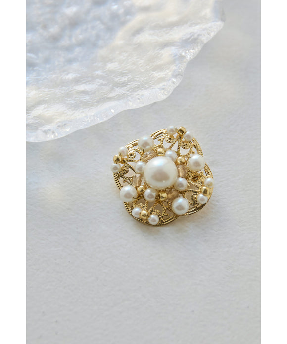 {"color":"\u30b4\u30fc\u30eb\u30c9","info":""}