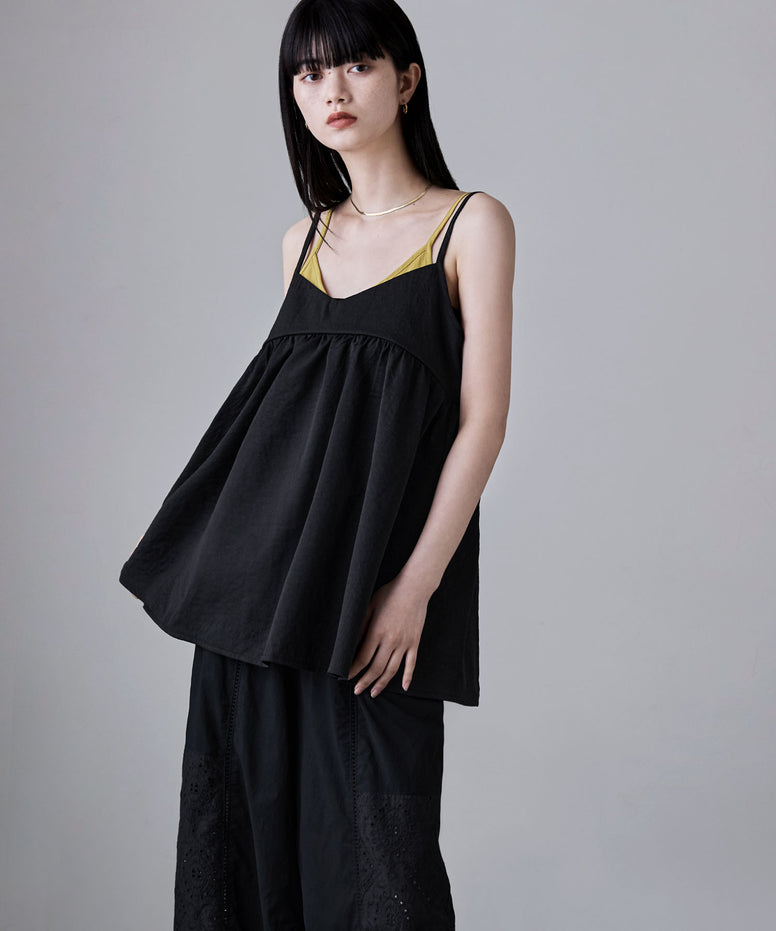 {"color":"\u30d6\u30e9\u30c3\u30af","info":"model\uff1aH163cm size\uff1aM"}