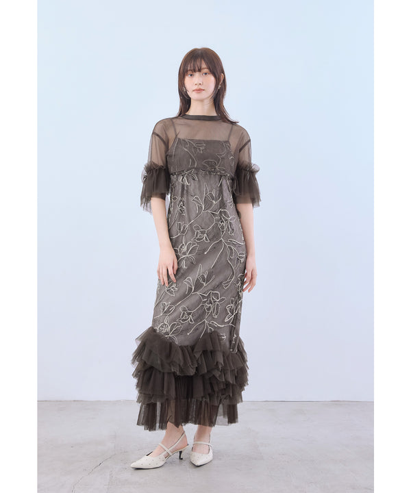 {"color":"\u30d6\u30e9\u30a6\u30f3","info":"model\uff1aH166cm size\uff1aM"}