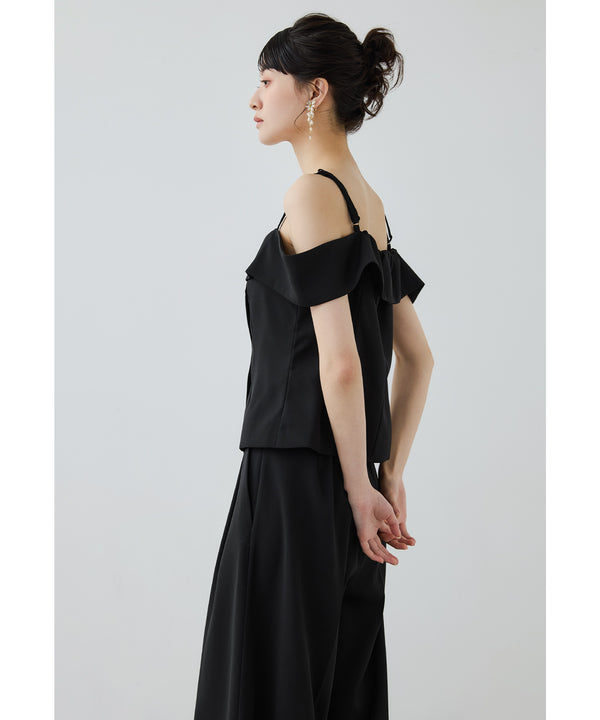 {"color":"\u30d6\u30e9\u30c3\u30af","info":"model\uff1aH166cm size\uff1aM"}