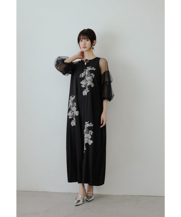 {"color":"\u30d6\u30e9\u30c3\u30af","info":"model\uff1aH166cm size\uff1aM"}