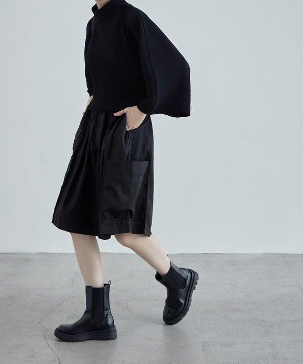 {"color":"\u30d6\u30e9\u30c3\u30af","info":"model\uff1aH170cm size\uff1aM"}