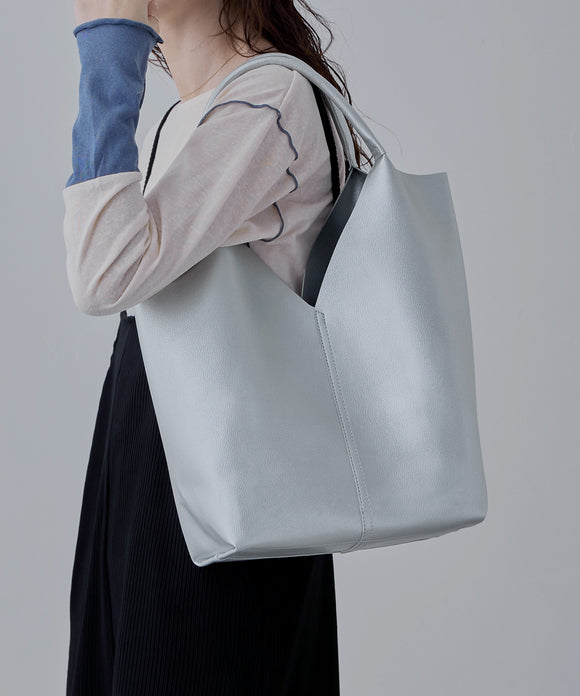 {"color":"\u30b7\u30eb\u30d0\u30fc","info":"model\uff1aH166cm size\uff1aF"}