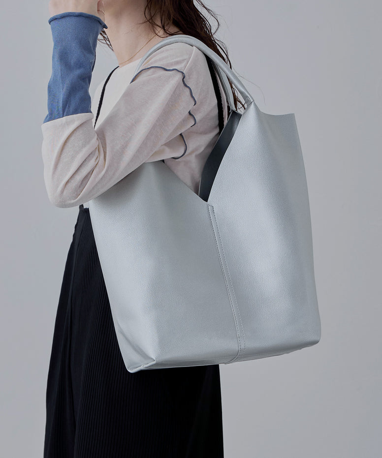{"color":"\u30b7\u30eb\u30d0\u30fc","info":"model\uff1aH166cm size\uff1aF"}