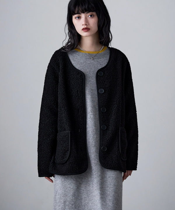 {"color":"\u30d6\u30e9\u30c3\u30af","info":"model\uff1aH163cm size\uff1aM-L"}