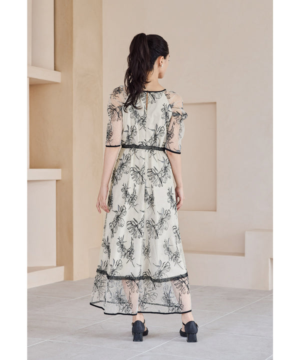 {"color":"\u30d6\u30e9\u30c3\u30af\u00d7\u30d9\u30fc\u30b8\u30e5","info":"model\uff1aH165cm size\uff1aM"}