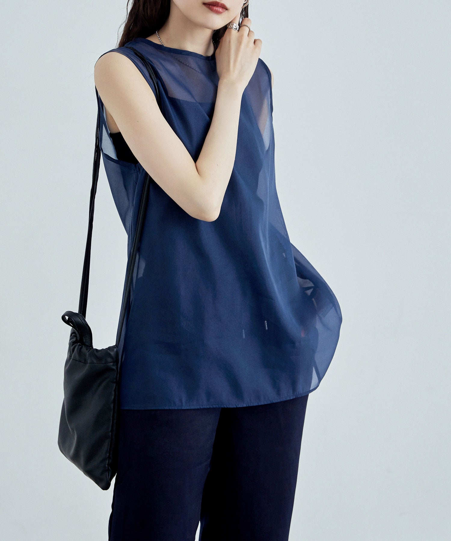 tシャツ Onfノースリバックスリットプルオーバー レディース セール】ビッグフリルカラーノースリーブブラウス（シャツ