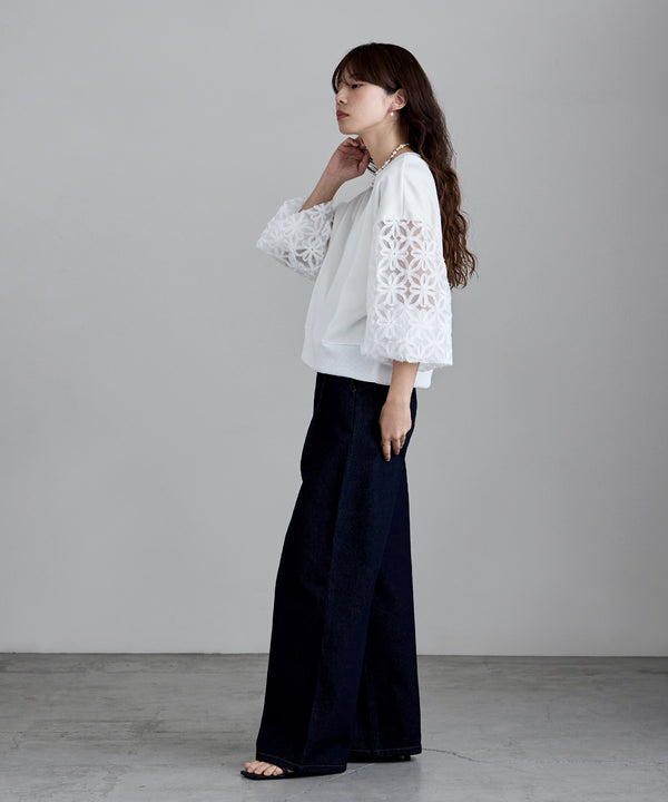 {"color":"\u30aa\u30d5\u30db\u30ef\u30a4\u30c8","info":"model\uff1aH166cm size\uff1aM"}