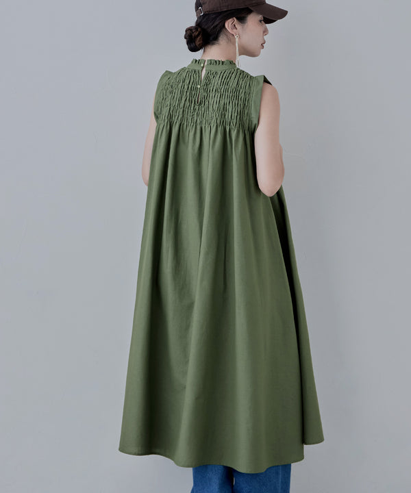 {"color":"\u30ab\u30fc\u30ad","info":"model\uff1aH166cm size\uff1aM"}