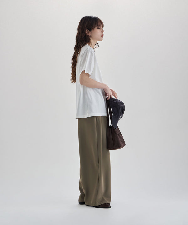 {"color":"\u30aa\u30d5\u30db\u30ef\u30a4\u30c8","info":"model\uff1aH166cm size\uff1aF"}