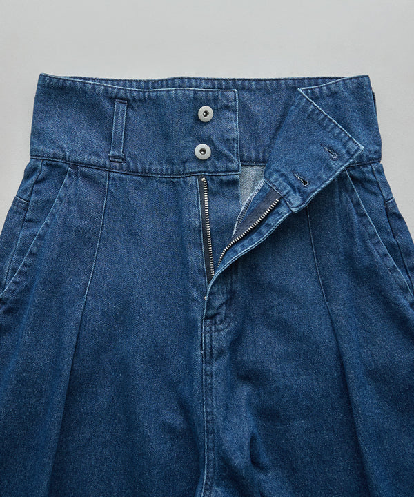 {"color":"","info":""}