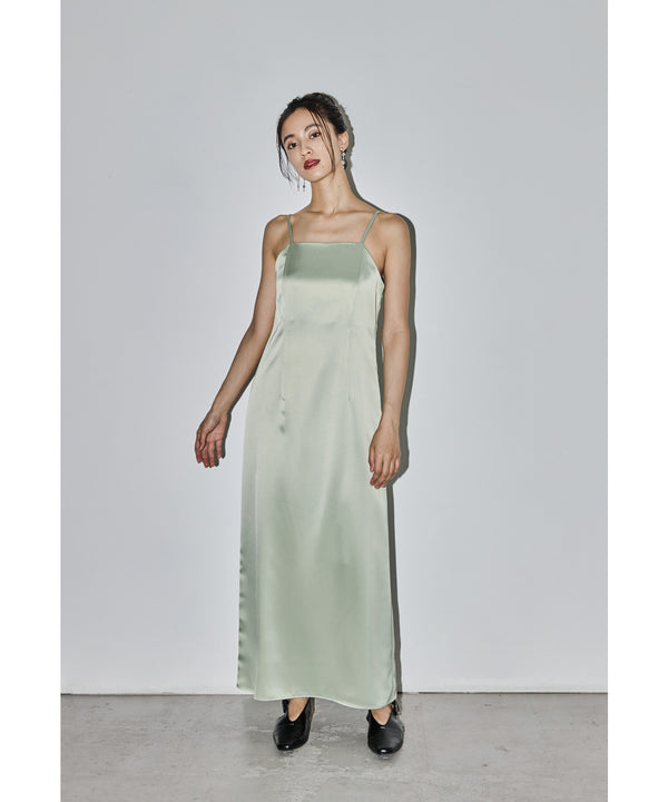 {"color":"\u30df\u30f3\u30c8","info":"model\uff1aH165cm size\uff1aM"}