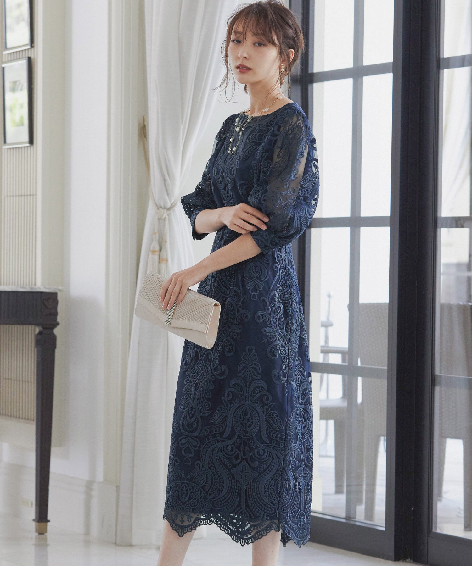 刺繡レース バックリボン タイトドレス｜パーティードレス・結婚式