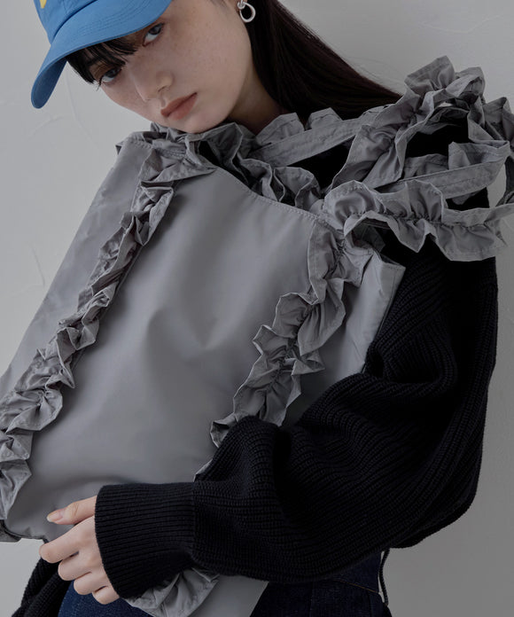 {"color":"\u30b0\u30ec\u30fc","info":"model\uff1aH163cm size\uff1aF"}
