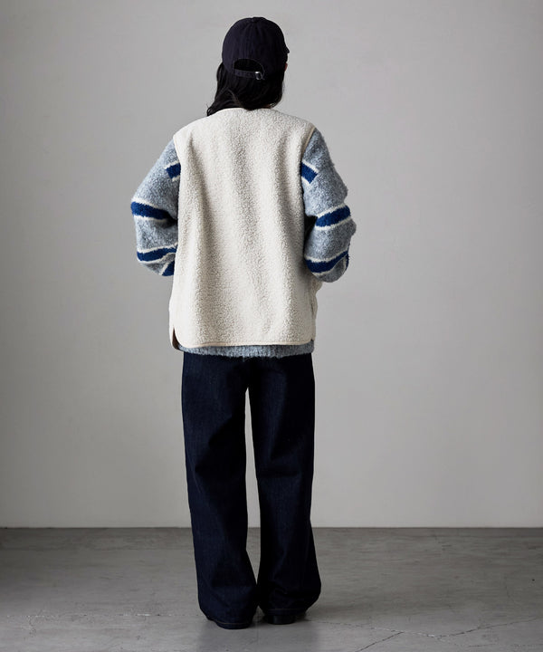 {"color":"\u30db\u30ef\u30a4\u30c8","info":"model\uff1aH163cm size\uff1aM-L"}