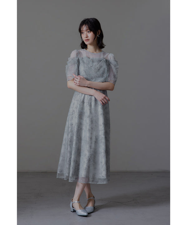 {"color":"\u30d6\u30eb\u30fc\u30b0\u30ec\u30fc","info":"model\uff1aH166cm size\uff1aM"}