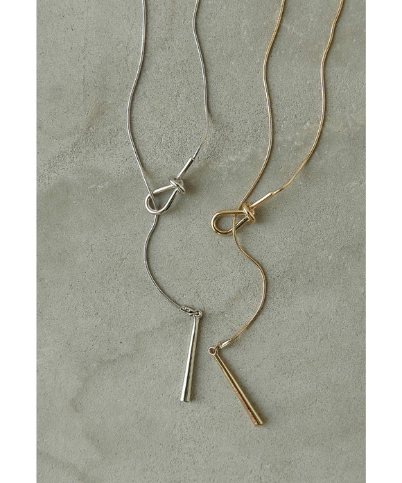 {"color":"\u30b7\u30eb\u30d0\u30fc","info":""}