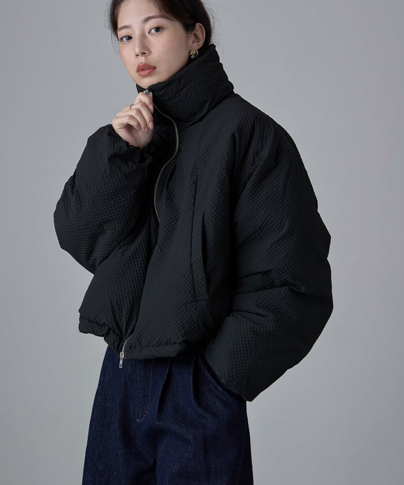 {"color":"\u30d6\u30e9\u30c3\u30af","info":"model\uff1aH166cm size\uff1aF"}