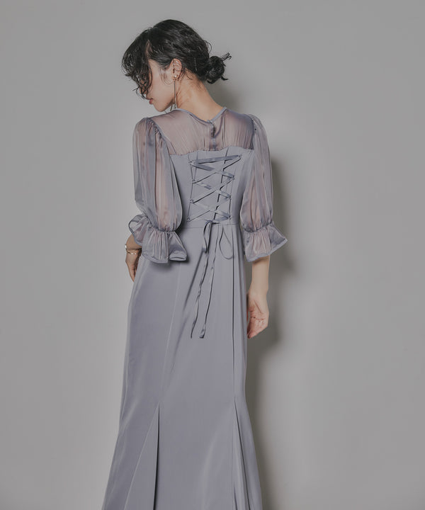 {"color":"\u30b0\u30ec\u30fc\u30b8\u30e5","info":"model\uff1aH167cm size\uff1aM"}