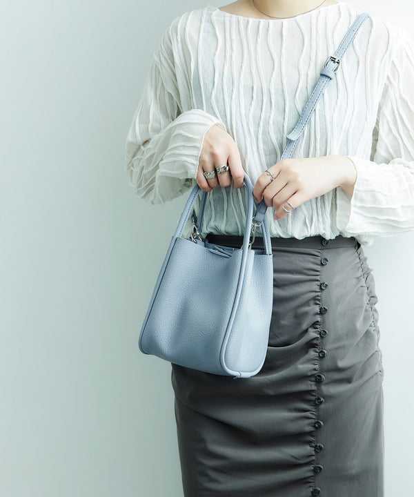 {"color":"\u30d6\u30eb\u30fc","info":""}