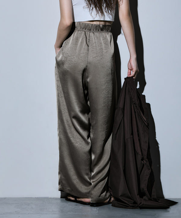 {"color":"\u30b0\u30ec\u30fc\u30b8\u30e5","info":"model\uff1aH166cm size\uff1aM"}