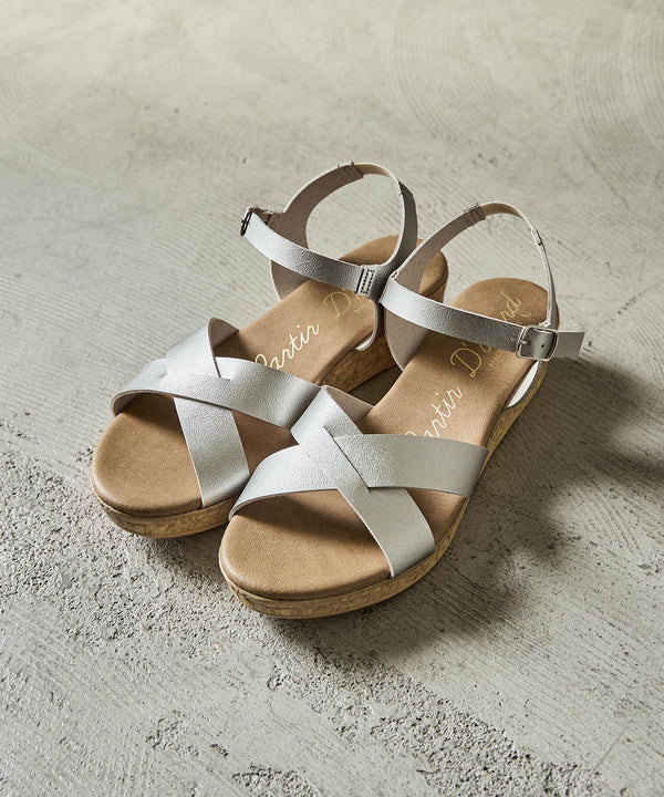 {"color":"\u30b7\u30eb\u30d0\u30fc","info":"model\uff1aH158cm size\uff1aL(23.5-24cm)"}