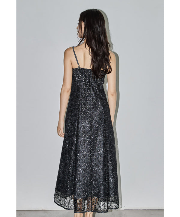 {"color":"\u30d6\u30e9\u30c3\u30af","info":"model\uff1aH165cm size\uff1aM"}