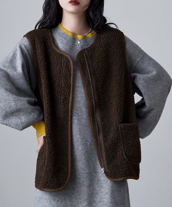 {"color":"\u30d6\u30e9\u30a6\u30f3","info":"model\uff1aH163cm size\uff1aM-L"}