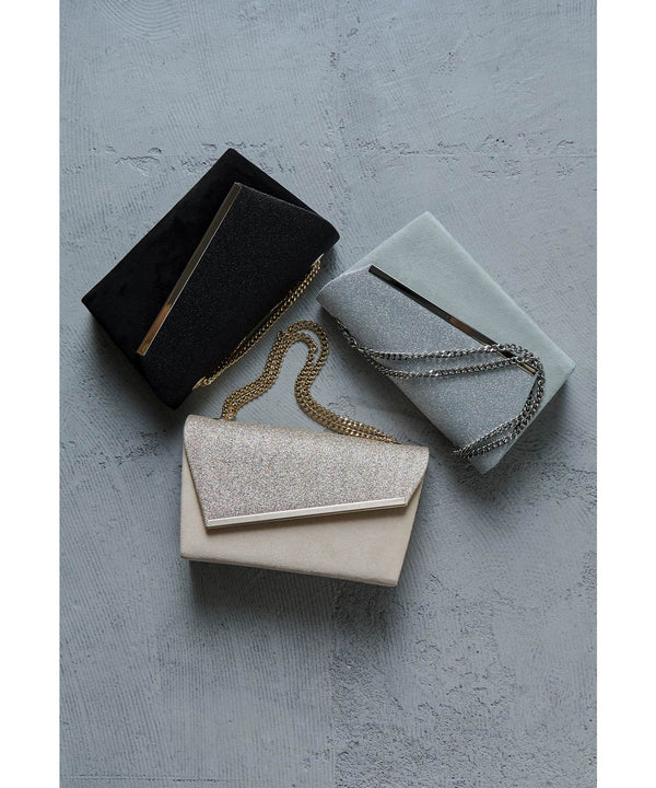 {"color":"","info":""}